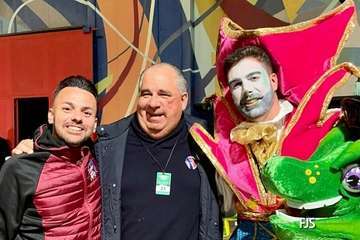 Actuación de la murga teldense Los Nietos de SaryManchez en la segunda fase del concurso carnavalero de la capital grancanaria/FJS Fotografía y TA.